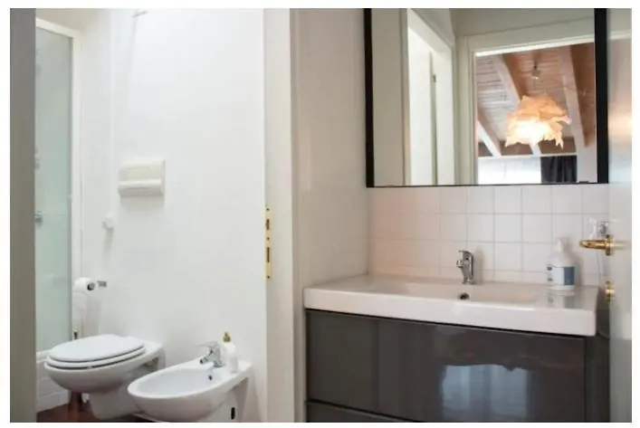 Apartament Certosa 45 Mediolan